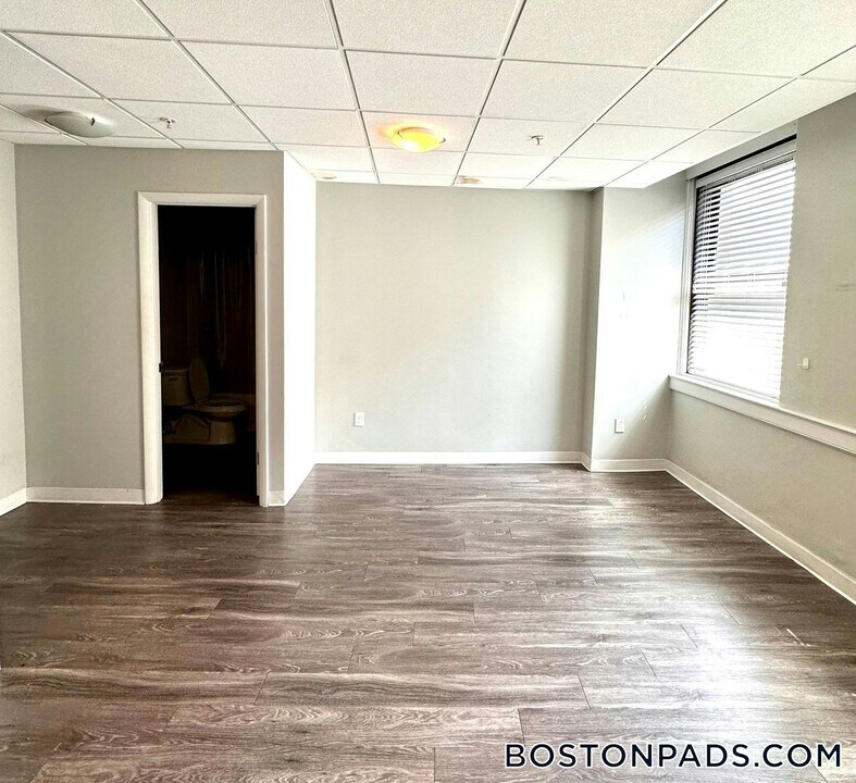 507 Main St in Worcester, MA - Building Photo