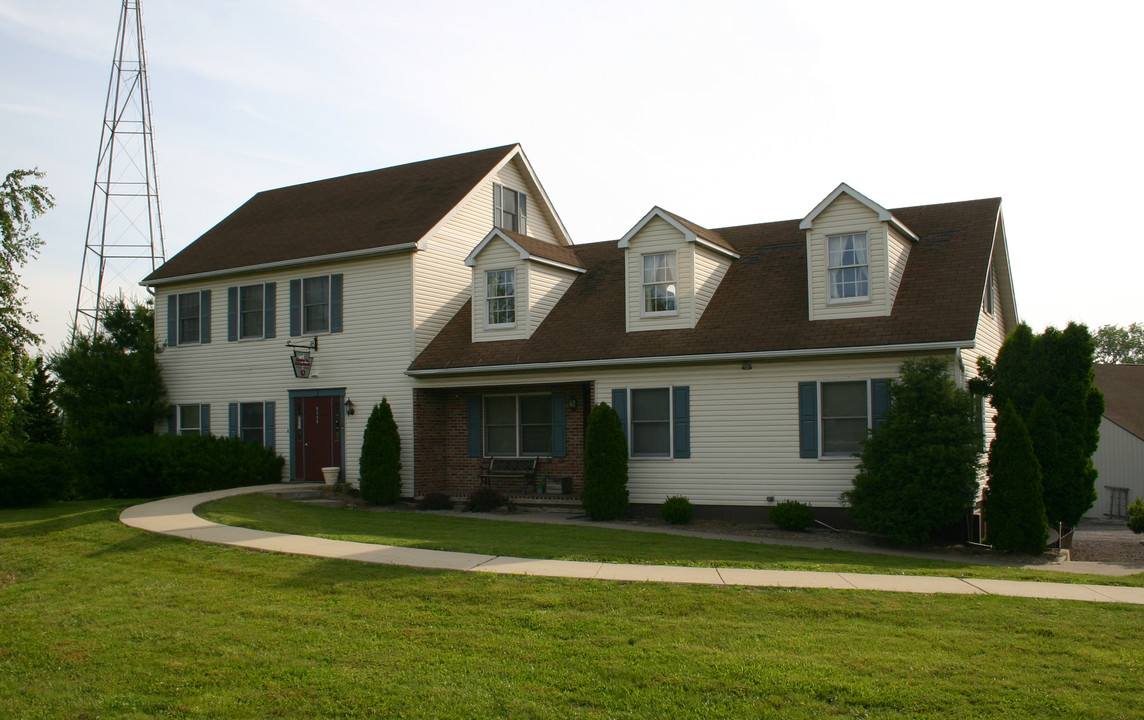 Harrow Center in Ottsville, PA - Foto de edificio