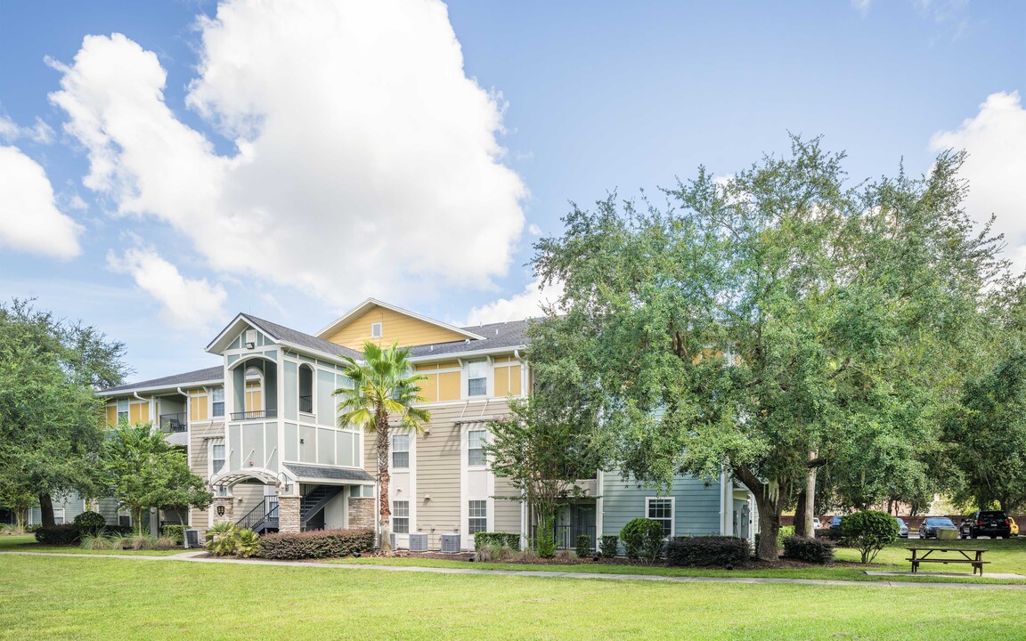 Knights Circle in Orlando, FL - Building Photo