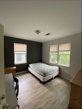 862 Parsons St Sw in Atlanta, GA - Building Photo - Interior Photo