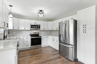 3907 Vienna Dr in Knoxville, TN - Building Photo - Building Photo