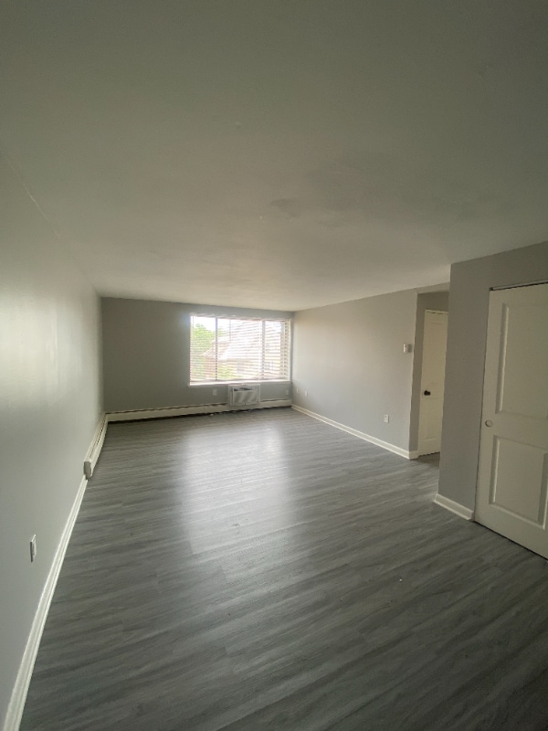property at 31 Gillett St