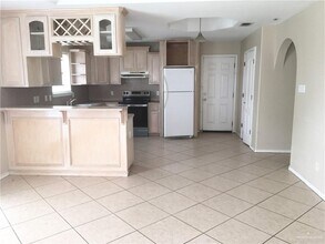 17 French Ave in Edinburg, TX - Building Photo - Building Photo