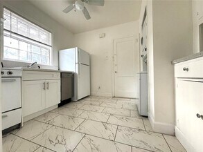 72 Delmont Dr NE in Atlanta, GA - Building Photo - Building Photo