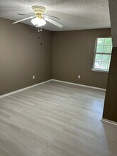 3333 King Bradford Dr in Baton Rouge, LA - Building Photo - Building Photo