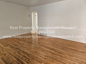 1067 Signora Dr in Salt Lake City, UT - Building Photo - Building Photo