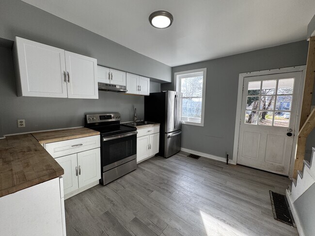 542 S Queen St in York, PA - Building Photo - Building Photo