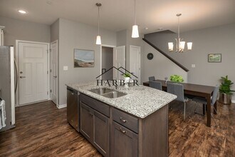 5079 56th St NW in Rochester, MN - Building Photo - Building Photo