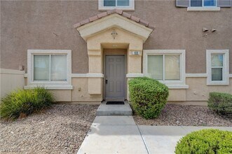 4855 Double Down Dr in Las Vegas, NV - Building Photo - Building Photo