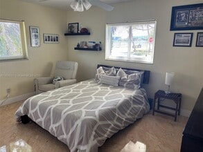 16195 SW 78th Ave in Palmetto Bay, FL - Building Photo - Building Photo