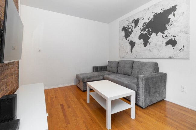 1794 1st Ave, Unit SI ID1058698P in New York, NY - Foto de edificio - Building Photo