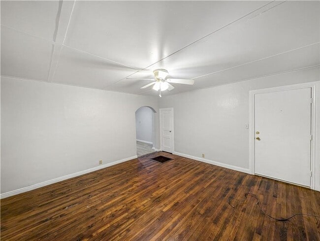 property at 208 E Graham St