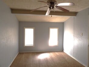 2906 NW 19th St in Lawton, OK - Building Photo - Building Photo