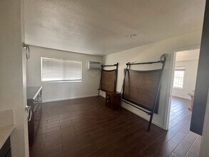 2625 S Van Patten St in Las Vegas, NV - Building Photo - Building Photo