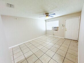 1003 8th St in West Palm Beach, FL - Building Photo - Building Photo