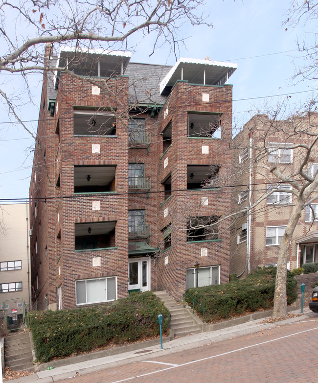 728 Roselawn Ave in Pittsburgh, PA - Foto de edificio - Building Photo