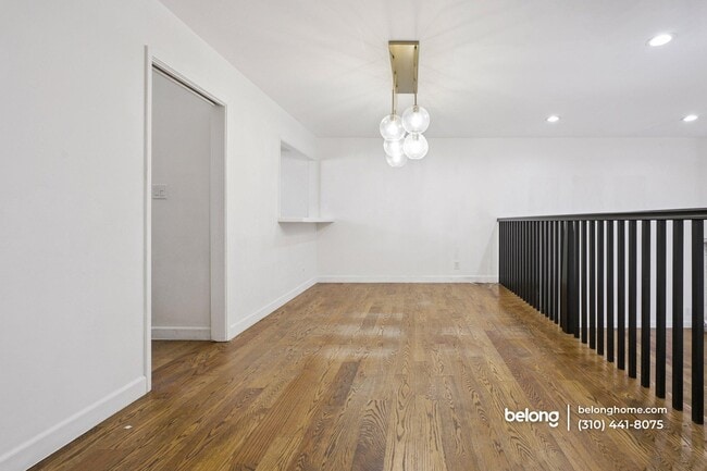 6509 Kester Ave, Unit 1 in Los Angeles, CA - Building Photo - Building Photo