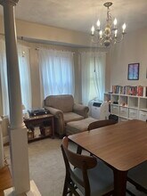 51 Windsor Rd, Unit 51 in Medford, MA - Foto de edificio - Building Photo