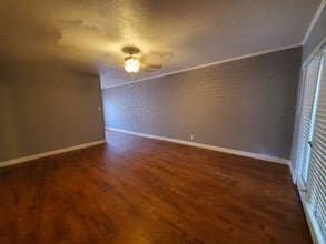 Town & Country Apartments in Mesa, AZ - Building Photo - Interior Photo