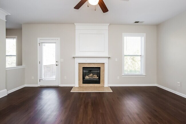 3302 Southerland Ct in Douglasville, GA - Building Photo - Building Photo