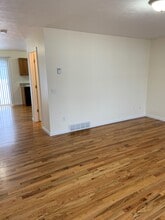 204 Betsinger Rd in Sherrill, NY - Building Photo - Building Photo