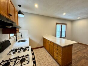 29 Frederick Ave, Unit #1 in Medford, MA - Building Photo - Building Photo