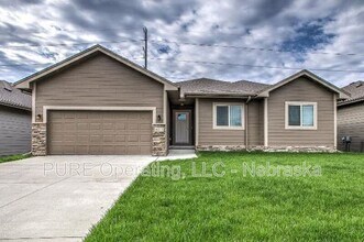 16513 Heather St in Omaha, NE - Building Photo - Building Photo