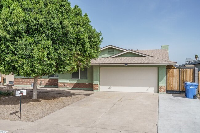 property at 4412 W Garden Dr