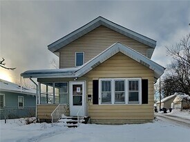 891 Hazelwood St in St. Paul, MN - Building Photo