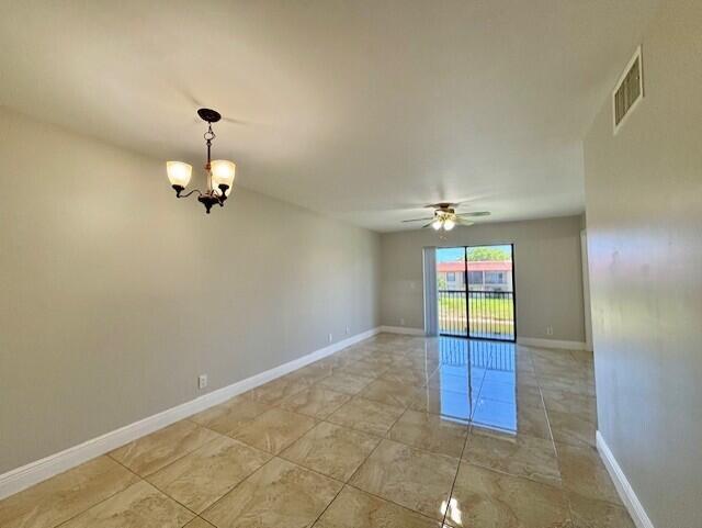 21905 Lake Forest Cir in Boca Raton, FL - Building Photo