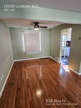 19508 Lanbury Ave in Warrensville Heights, OH - Foto de edificio - Building Photo