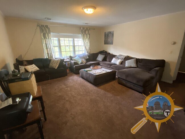 14 Lake Shore Ct, Unit 3