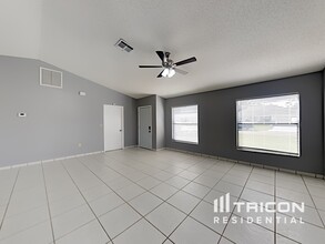 635 Baldwin Dr in Kissimmee, FL - Building Photo - Building Photo