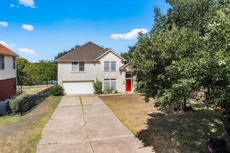 15114 Wells Port Dr in Austin, TX - Building Photo - Building Photo