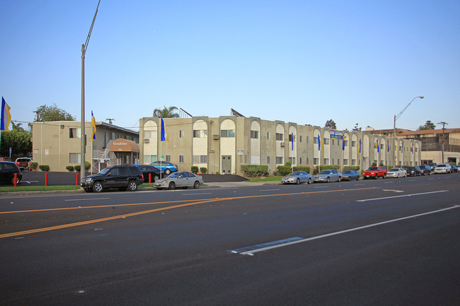 Gondolier Apartments