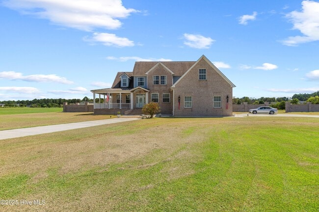 112 Cherry Grove Dr in Richlands, NC - Building Photo - Building Photo