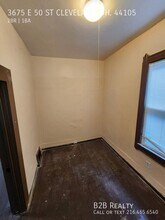 3675 E 50th St in Cleveland, OH - Building Photo - Building Photo