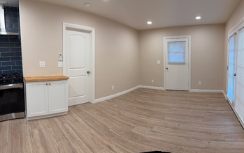 10534 Roseton Ave in Santa Fe Springs, CA - Foto de edificio - Building Photo