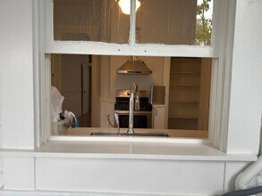 113 Bartlett St in San Francisco, CA - Building Photo - Building Photo