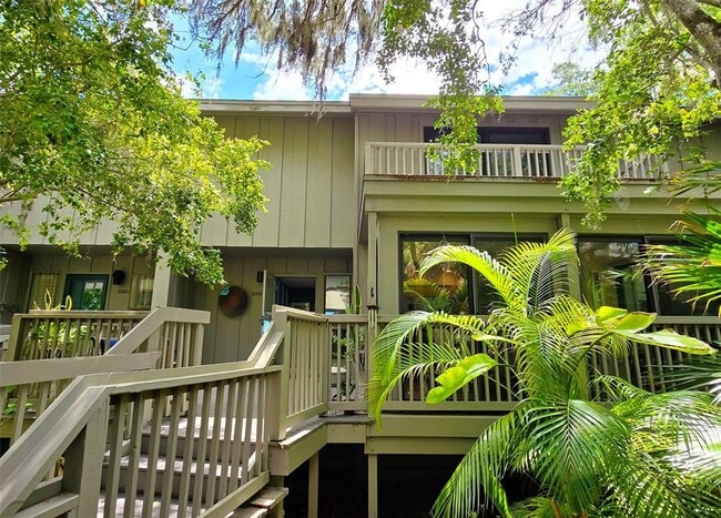 property at 1335 Landings Dr