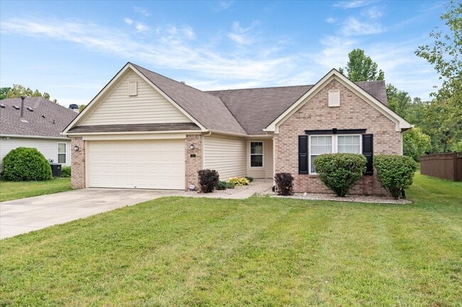 1429 Softwind Dr in Indianapolis, IN - Foto de edificio - Building Photo
