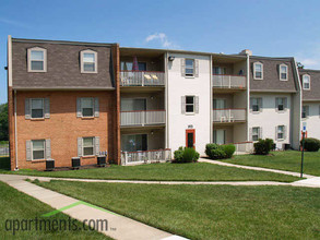 Summer Ridge in Hyattsville, MD - Building Photo - Building Photo