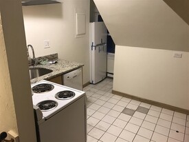 159 Highland Ave, Unit 5 Apartamentos