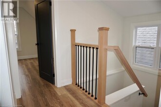 15 Greenaway Ave in Hamilton, ON - Building Photo - Building Photo