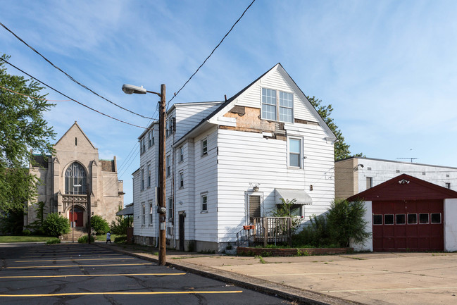 219 6th St in Lorain, OH - Building Photo - Building Photo