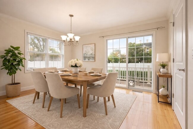 22 School St, Unit 1 in Waltham, MA - Building Photo - Building Photo