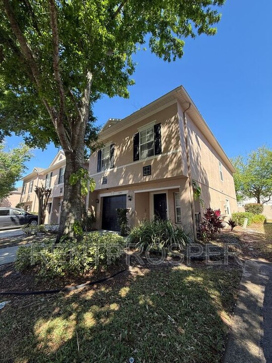 5242 Calabash Pl in Oviedo, FL - Building Photo
