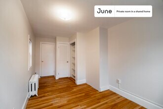 Room in Shared 4 bed/2 bath home in Boston, MA - Building Photo - Building Photo