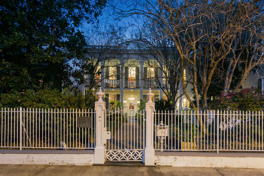 1427 Saint Mary St in New Orleans, LA - Building Photo