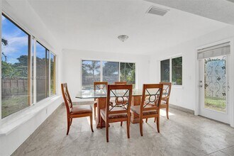 2906 Madison St in Hollywood, FL - Building Photo - Building Photo